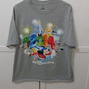 Walt Disney World 2014 t-shirt Sz XL